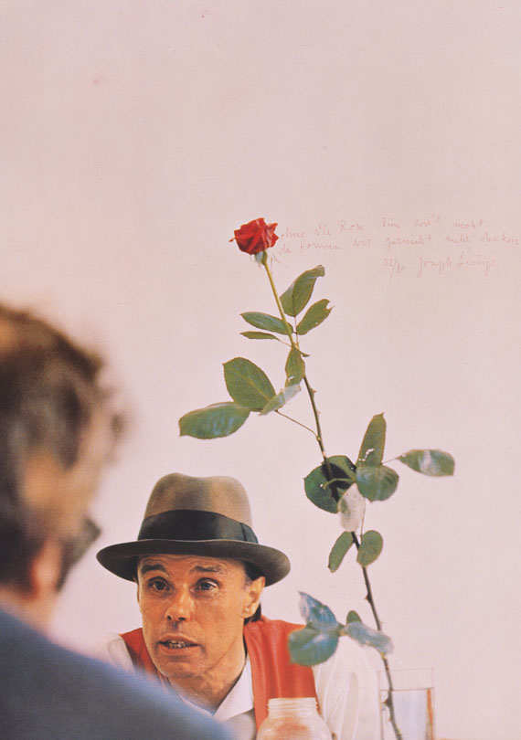 Joseph Beuys - Ohne die Rose tun wir
