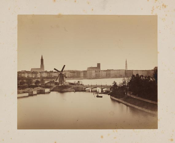   - 1 Foto, Lombardsbrücke. 1865