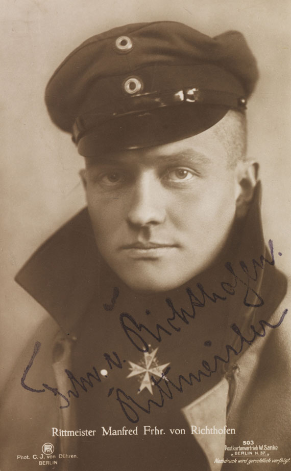 Richthofen - Porträtpostkarte mit Unterschrift
