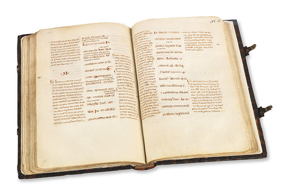  Manuskripte - Markus-Evangelium mit Glossa ordinaria. Pergamenthandschrift, Italien - Autre image