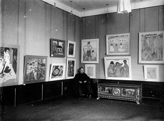 Illustration  for: Exhibition view showing the back of our painting at the &ldquo;Br&uuml;cke&rdquo; exhibition at the Kunstsalon Fritz Gurlitt in Berlin, with Erich Heckel, 1912; photo: unknown. &copy; Kirchner Museum Davos, Schenkung Nachlass Ernst Ludwig Kirchner